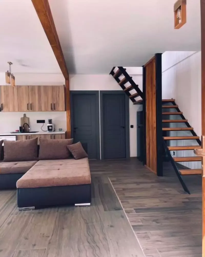 2 Towers Cabin