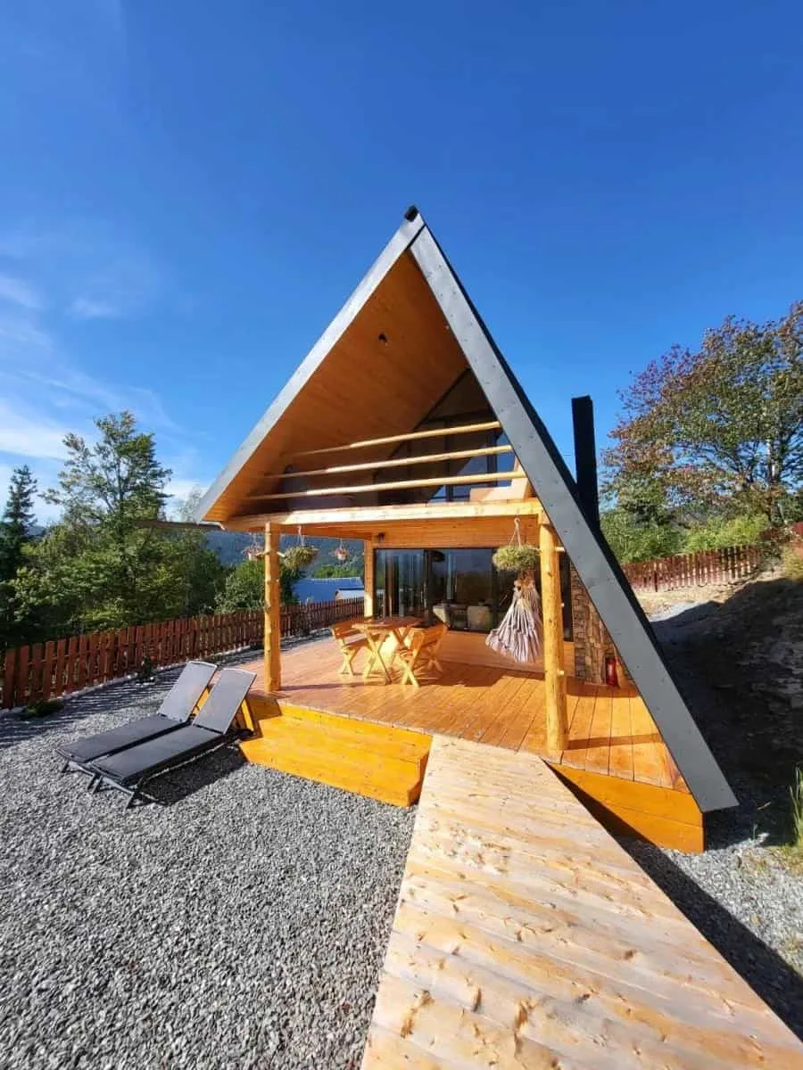 Cabana dintre Mesteceni