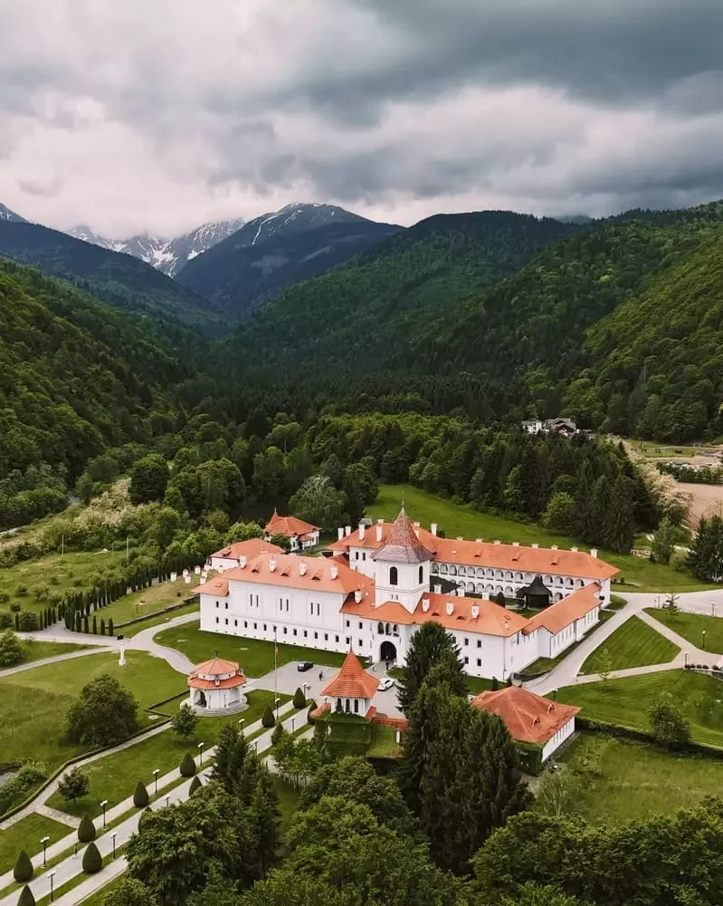 Cabana Lăcrămioara