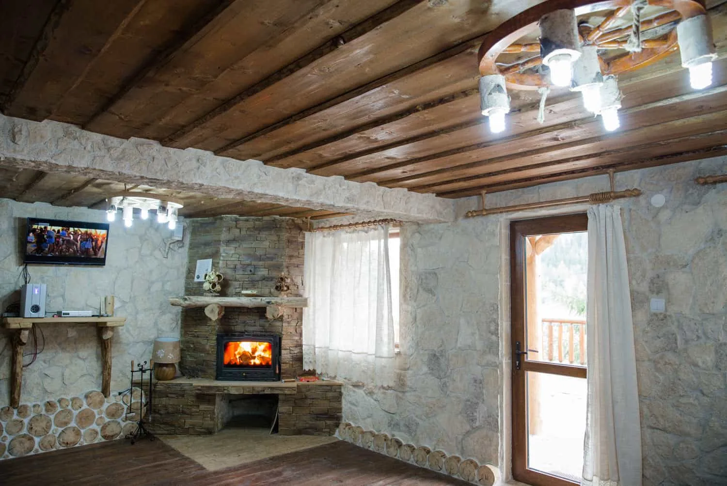 Cabana Străbunilor