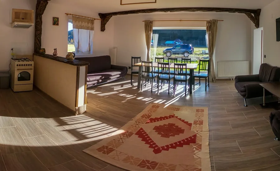 Eva House din Ciocănești