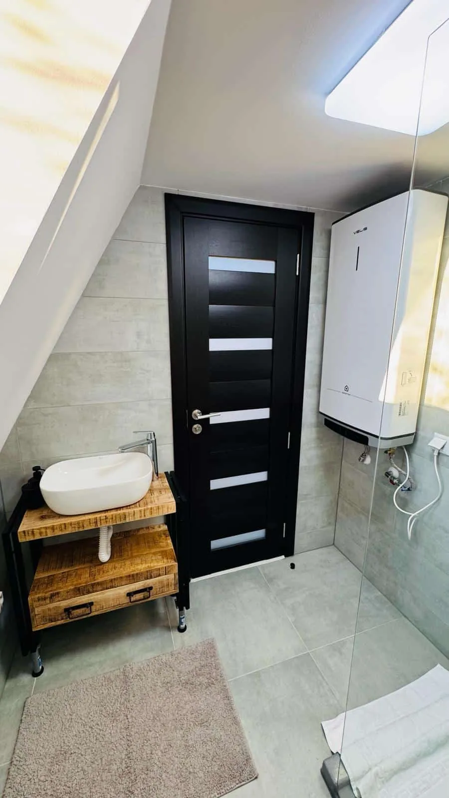 IezerVenture Cabins – Phuket