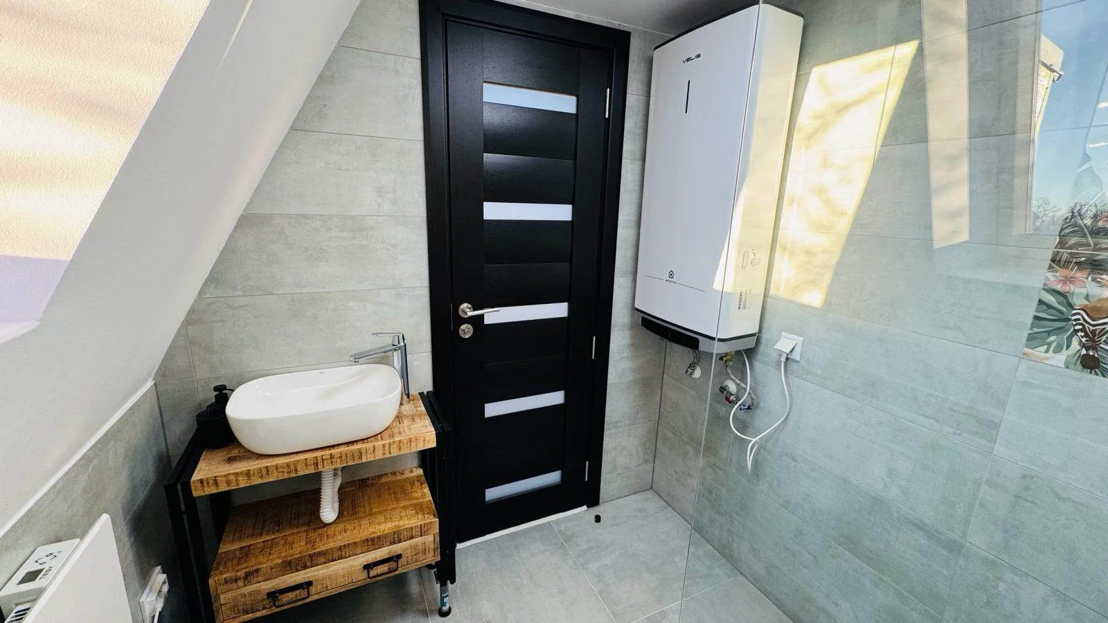 IezerVenture Cabins – Phuket