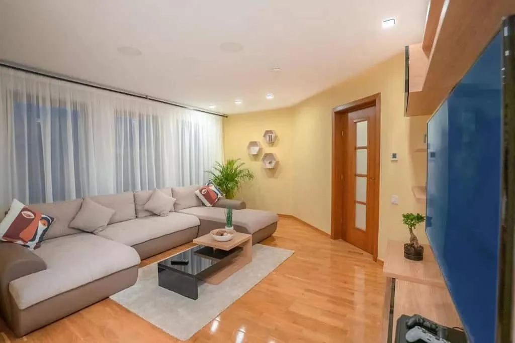 Roots Villa | Redwood