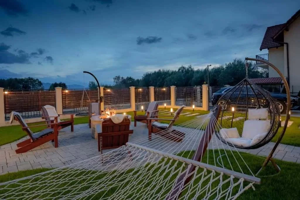Roots Villa | Redwood