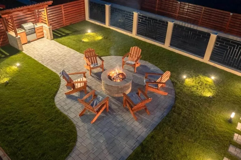 Roots Villa | Redwood